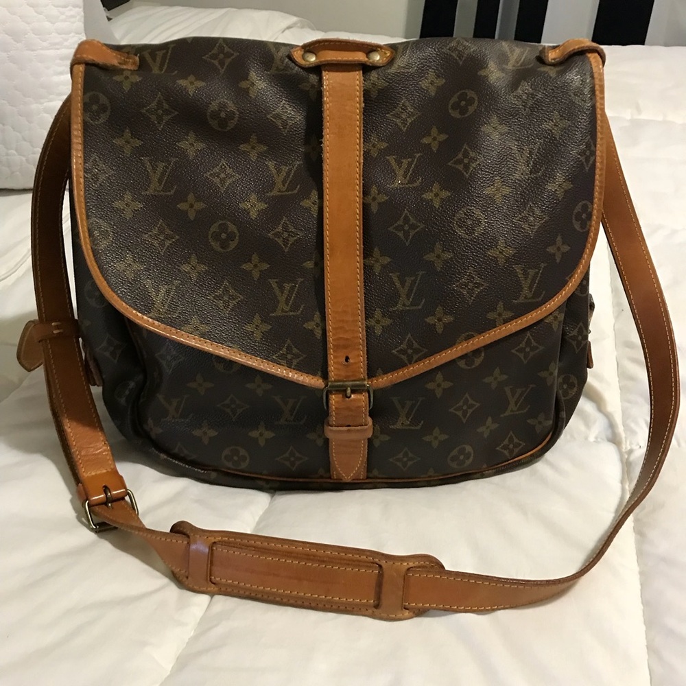 Authentic Louis Vuitton Saumur 35